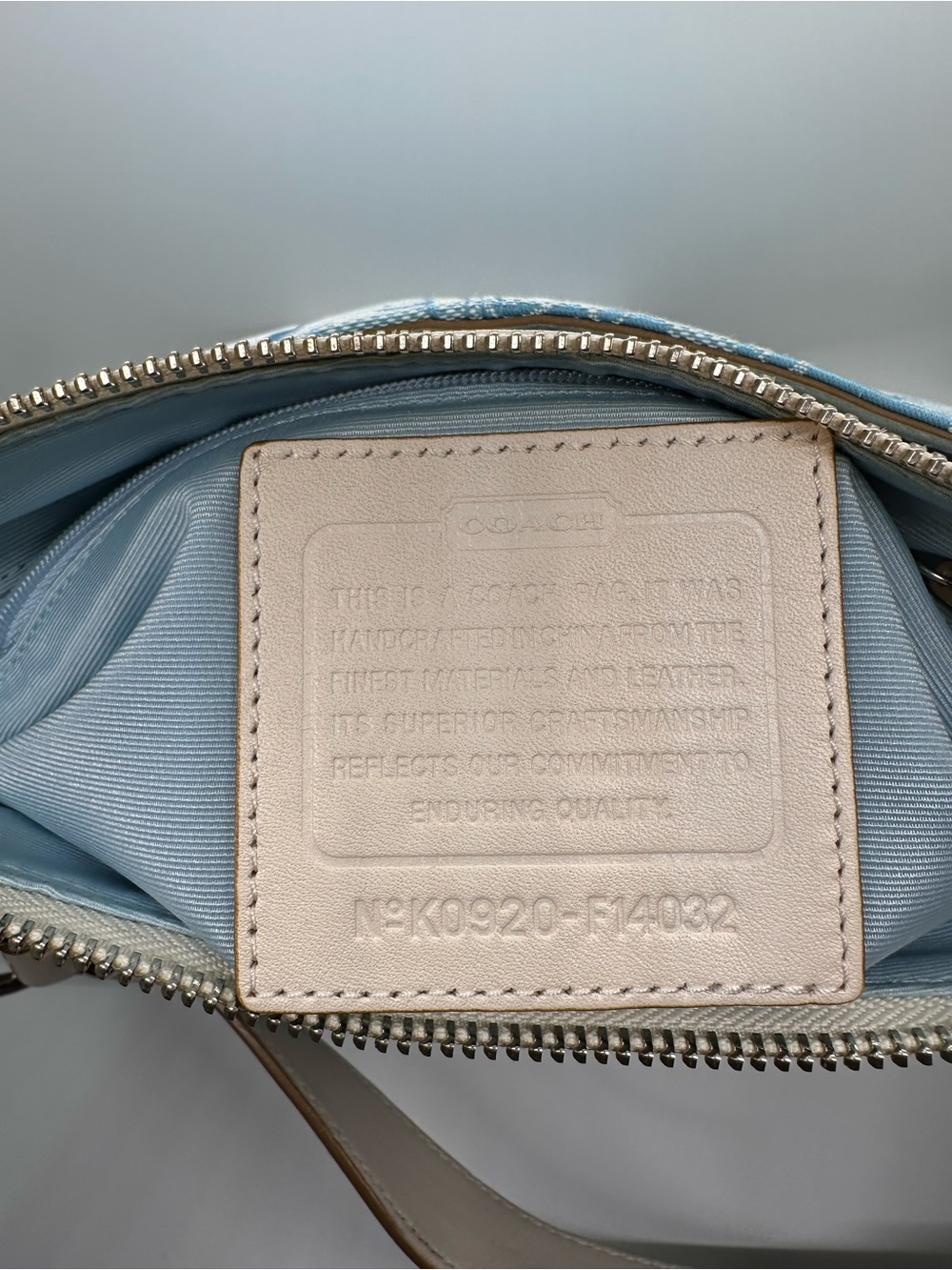 Coach Horse & Carriage Y2K shoulder Bag with Cream Trim with dust bag - Picture 3 of 15